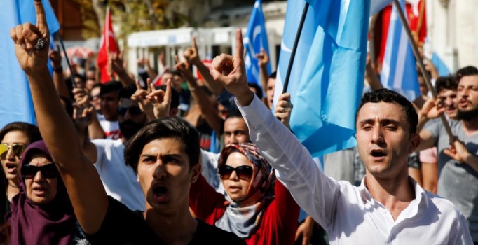 Beyazıt Meydanı'nda 'Kerkük' eylemi