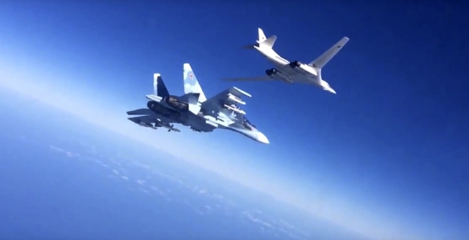 Rus uçaklarının Türkiye korkusu fotoğraflarda