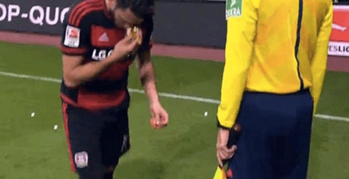 Hakan Çalhanoğlu: Müslümanların davranması gerektiği şekilde davrandım