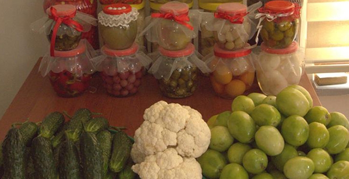 Rusya'nın almadığı sebzelere 'turşu kuralım' çağrısı