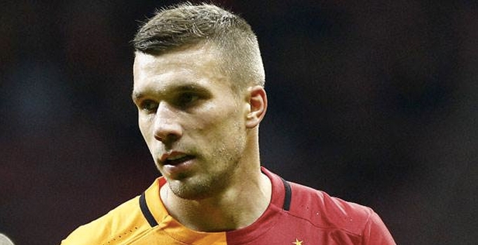 Podolski: Bana inanmayan Arena'ya gelmesin