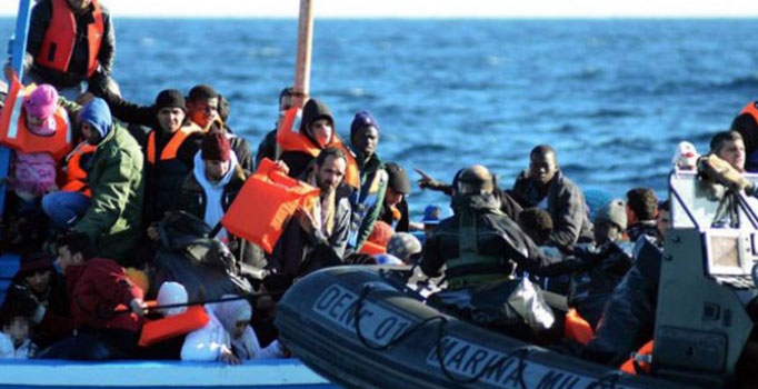 Ege'de yasa dışı geçiş denetiminde 203 göçmen yakalandı