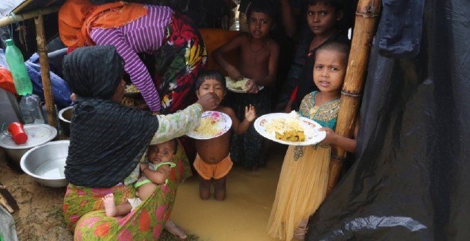 Arakan'daki zulüm en çok kadın ve çocukları vuruyor
