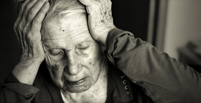 Alzheimer'ı temizleyen EPSS molekülü bulundu