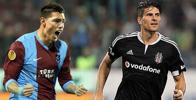 Barcelona, Oscar Cardozo ve Mario Gomez'i transfer etmek istiyor