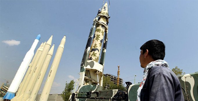 İran'dan yeni füze denemesi