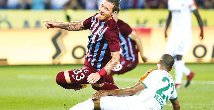 Çıldırtan fırtına