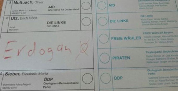 Almanya'da oy pusulasında Erdoğan'ın ismi çıktı