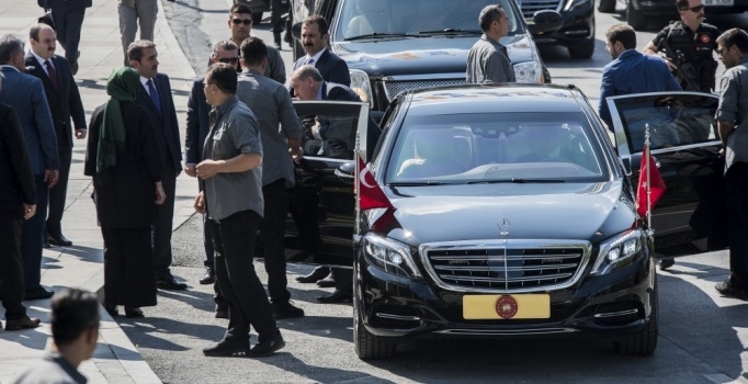 Cumhurbaşkanı Erdoğan AK Parti İl Başkanlığı'ndaki istişare toplantısına katıldı