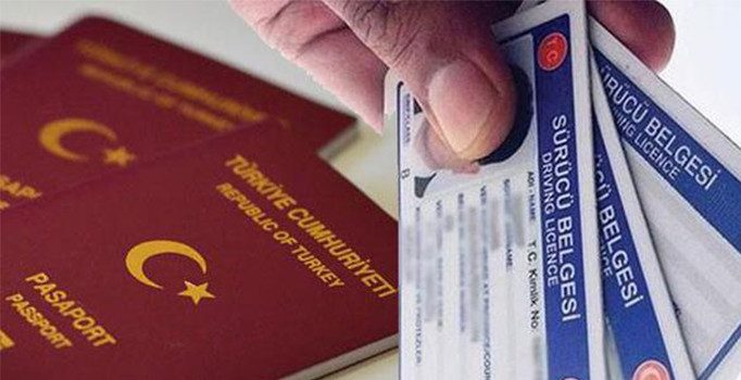 Pasaport ve ehliyet işlemleri 2018'e kadar uzatıldı