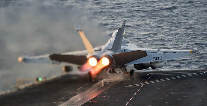 Rusya, Deyr ez Zor'da IŞİD'in komuta merkezini vurduı: 34 ölü