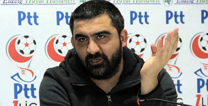 Samsunspor Teknik Direktörü Ümit Özat: Bazı ahmaklar bilgi sahibi olmadan fikir sahibi olabiliyor