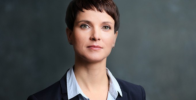 AfD Eşbaşkanı Petry partisinden istifa edecek