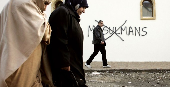 İslamofobi fabrikası: Doğuşundan bugüne IŞİD'in tarihi