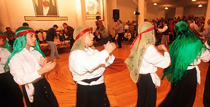 Davutoğlu: Cemevlerine hukuki statü tanınacak