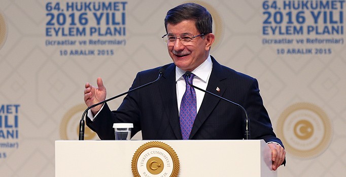 Davutoğlu eylem planını açıkladı: İşe yeni başlayan gencin maaşı devletten
