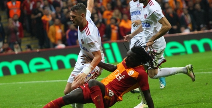 Galatasaray zorlu dönemeçte
