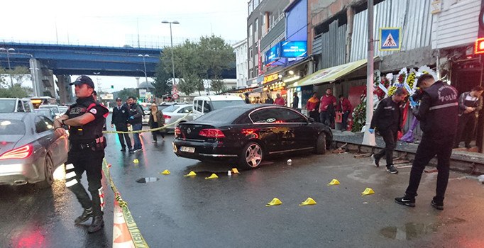 Son dakika! Beyoğlu'nda kafeye silahlı saldırı