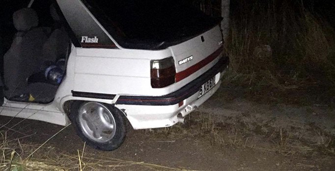 Otomobilin önünü keserek hasmını öldürdü