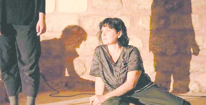 ‘Beden Damlaları’yla hamamda içsel yolculuk