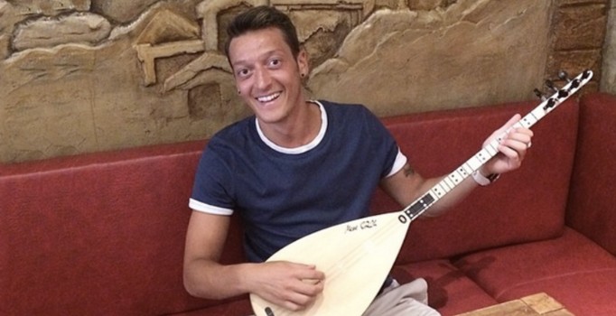 Arsene Wenger Mesut Özil'i müzisyene benzetti