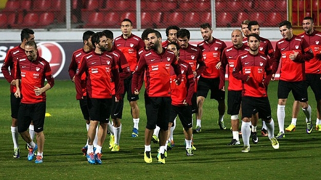 Milliler kampa giriyor