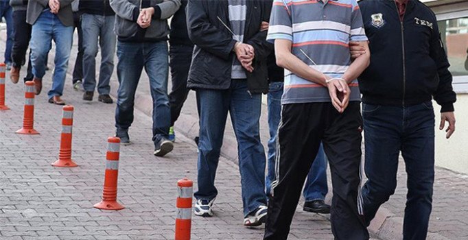 Mersin'de FETÖ operasyonu: 36 gözaltı