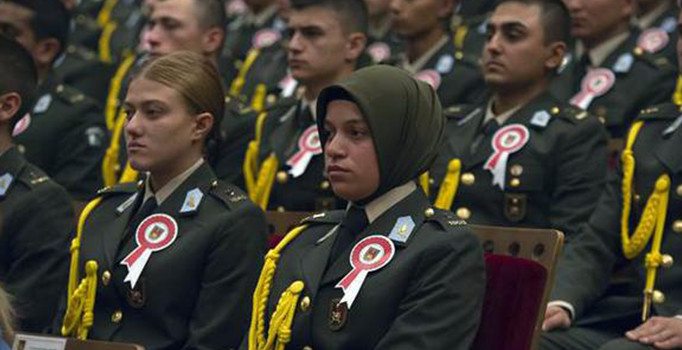 Kara Harp Okulu tarihinde bir ilk