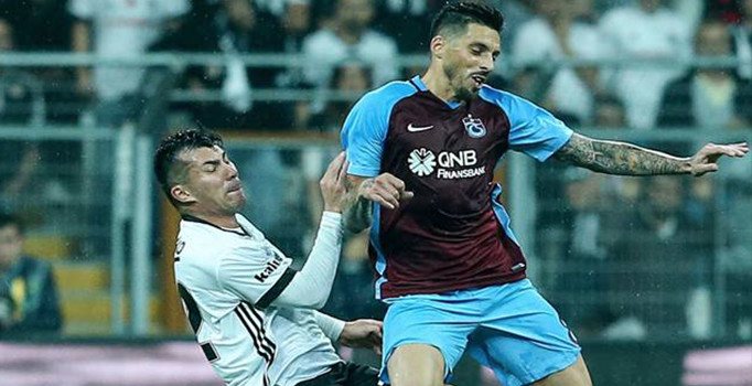 Jose Sosa'dan olay yaratan paylaşım