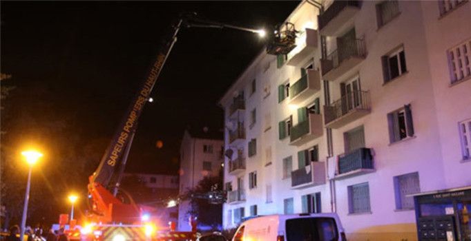 Son dakika! Fransa'da yangın: 4'ü Türk 5 kişi öldü