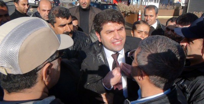HDP'i Mehmet Ali Aslan polise 'şerefsiz' diyerek hakaret etti