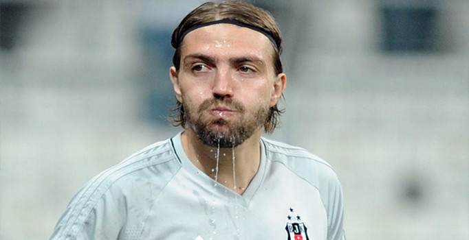 Beşiktaş’ta Caner Erkin hatası