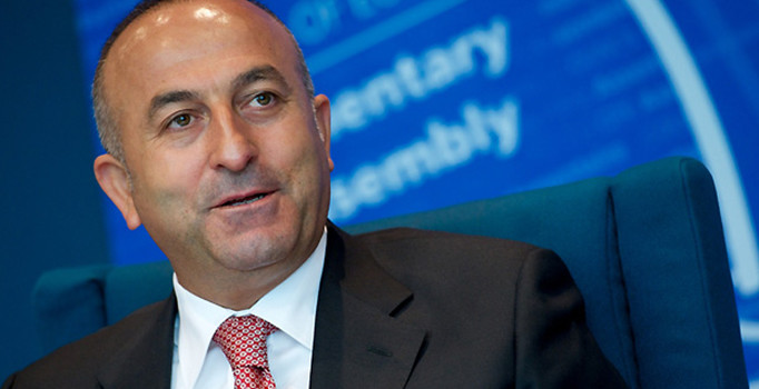 Hollywood yıldızlarının vizesi için Çavuşoğlu devreye girdi