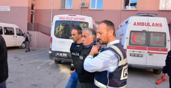 4 çocuk annesini 'muska' yüzünden öldürmüş