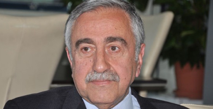 KKTC'nin 4. cumhurbaşkanı Mustafa Akıncı yemin etti