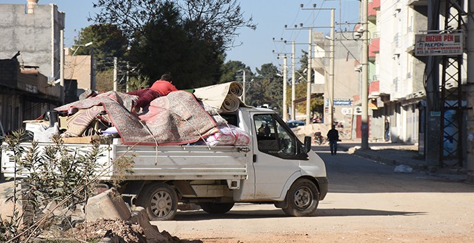 Mardin Nusaybin'de 4 mahallede terör göçü sürüyor