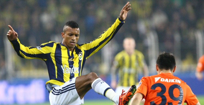 Fenerbahçe Başakşehir'i Nani'nin golüyle mağlup etti