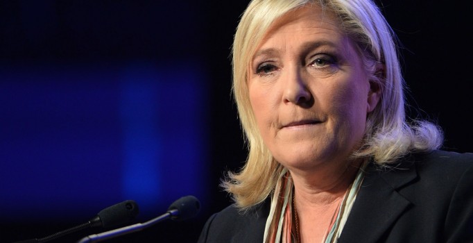 Fransa'da aşırı sağcı Ulusal Cephe'ye ikinci turda şok