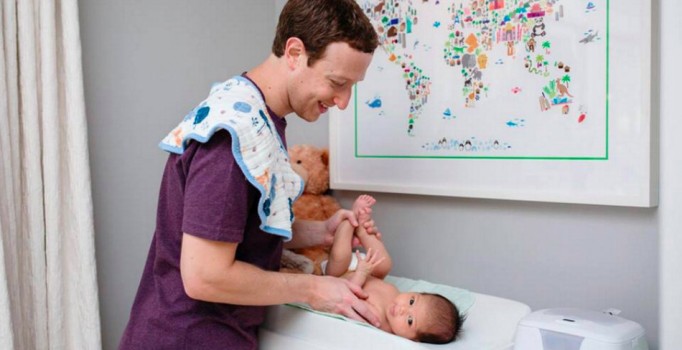 Zuckerberg, çocuğunun altını değiştirirken çekilen fotoğrafını paylaştı