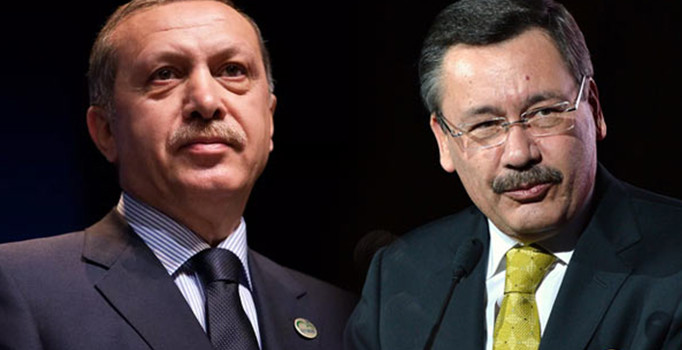 Son dakika! İstifası istenen Melih Gökçek, Beştepe'de... Ek süre isteyeceği ileri sürüldü