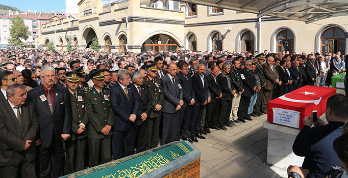 Şehit Olcay Çelik son yolculuğuna uğurlandı