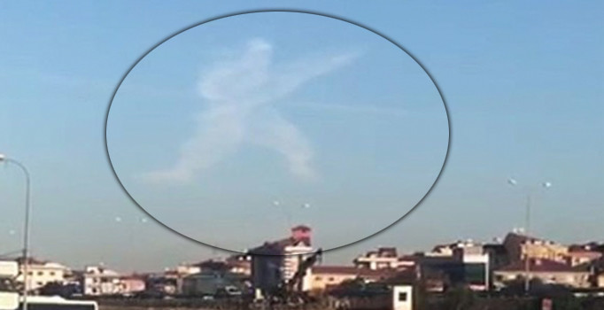 Sancaktepe’de gökyüzünde ilginç görüntü | Video