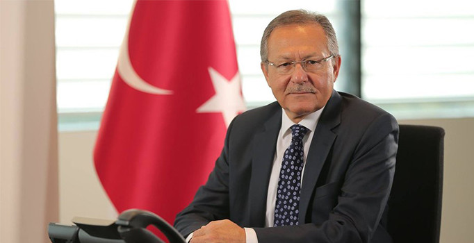 Balıkesir Büyükşehir Belediye Başkanı Ahmet Edip Uğur'dan istifa iddialarına cevap