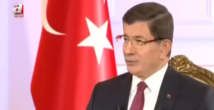 Davutoğlu: Musul'daki birliğimiz geri çekilmedi orada kalmaya devam edecek