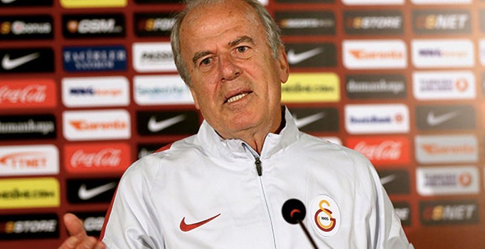 Mustafa Denizli Avrupa Ligi kurasını değerlendirdi