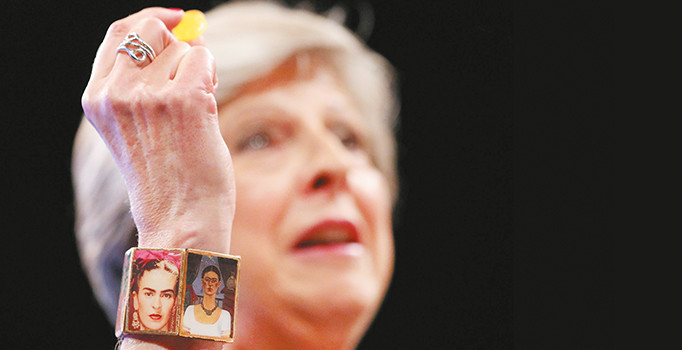 Muhafazakâr bilekte komünist