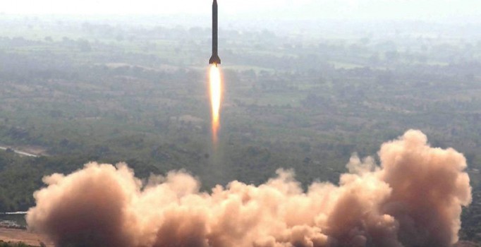 "İran'ın balistik füze denemesi BMGK'yı ihlal etti"