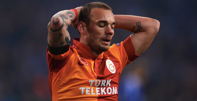 Wesley Sneijder takımdan ayrılmak istiyor