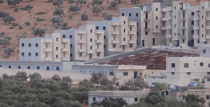 Suriye sınırındaki 'Yetim köyü' inşaatında sona gelindi