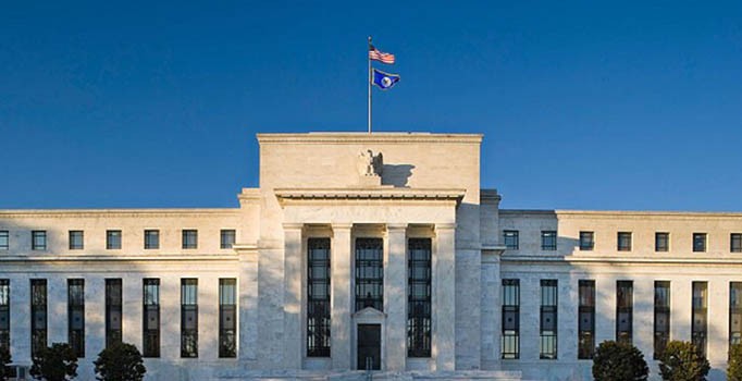 FED yaklaşık 10 yıl sonra faizi çeyrek puan artırdı (Fed kararı sonrası dolar ne kadar oldu?)